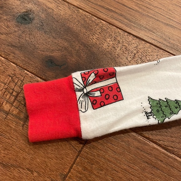 Carter’s Christmas Pajama Top - Size 5/5A - Picture 4 of 16